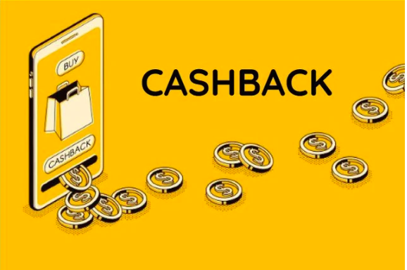 Ham vài trăm nghìn cashback mà chi đến cả chục triệu mỗi tháng, nhiều chủ thẻ rơi vào vòng xoáy tiêu dùng quá mức